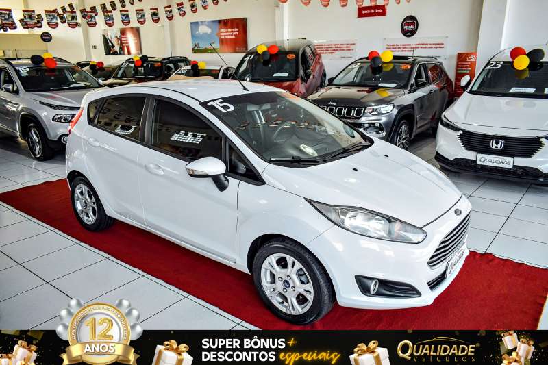 NEW FIESTA SE 1.6 AT 2015